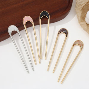 Minimalist and Stylish U-shaped Hairpin